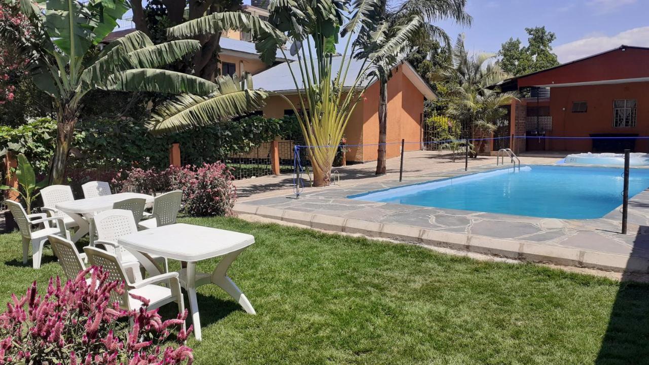 Runako Lodge Arusha Extérieur photo